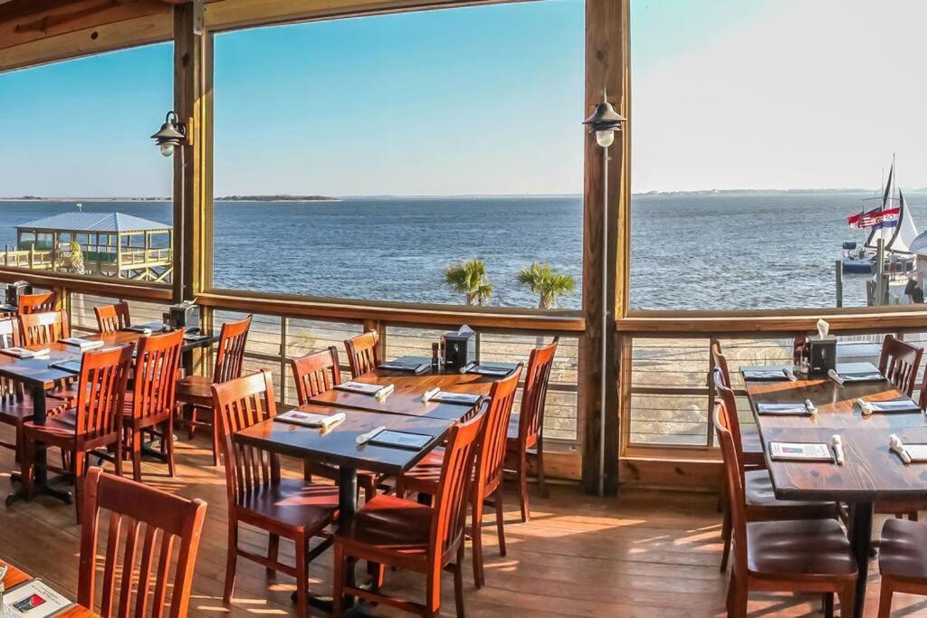 Cozy Coastal Near Beaches, Shops, Restaurants *